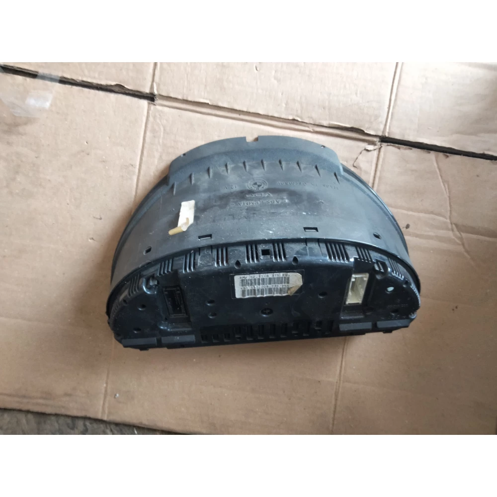 62.11-8375898 приборная панель BMW E39 2.5 tds