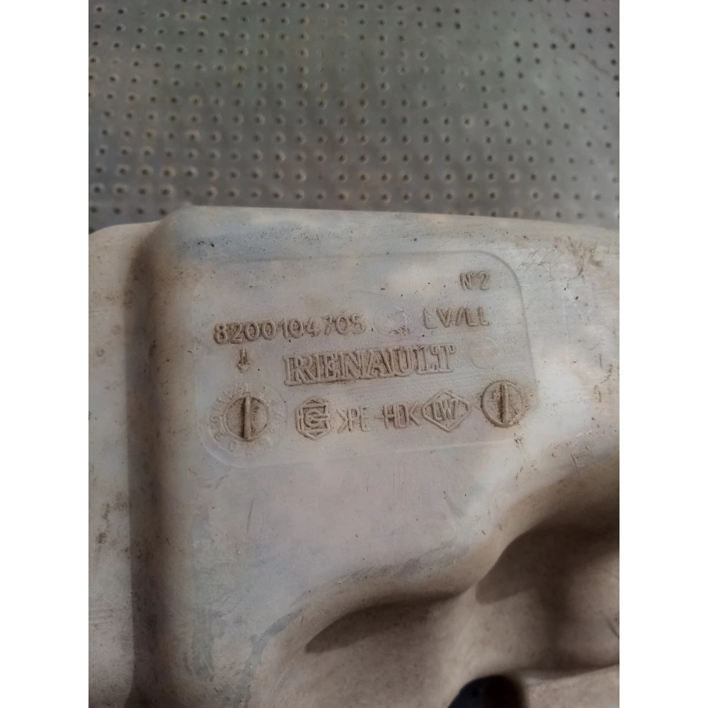 8200104705 Бачок омивателя Renault Megane 2