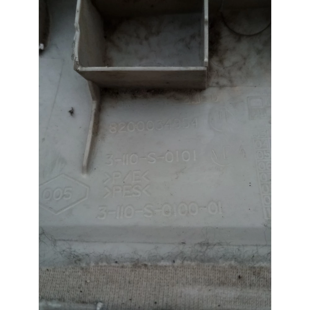 8200034954 Обшивка стойки передняя правая Renault Megane 2.