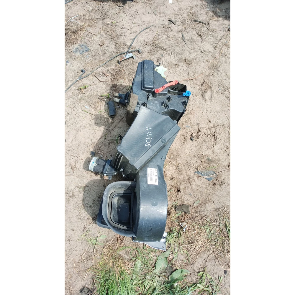 8D1820005J корпус печки Audi A4 B5