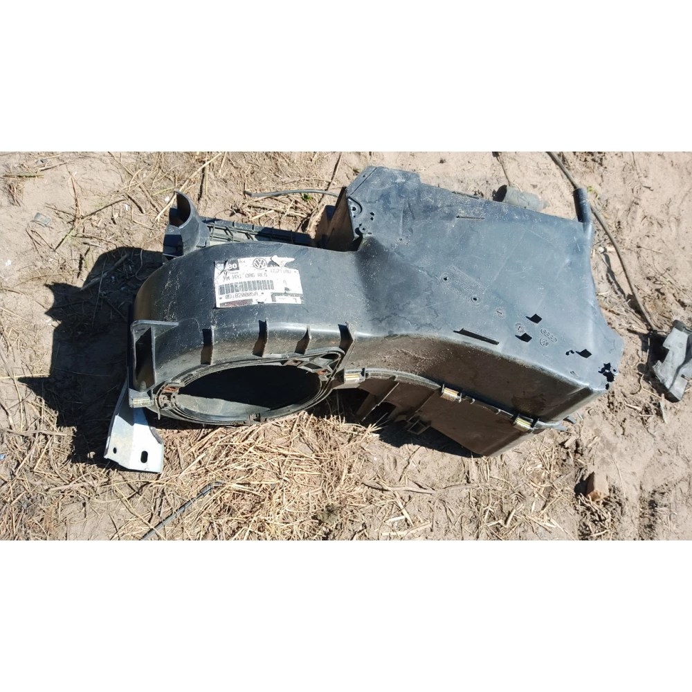 8D18820005A корпус печки Ауди А6С5