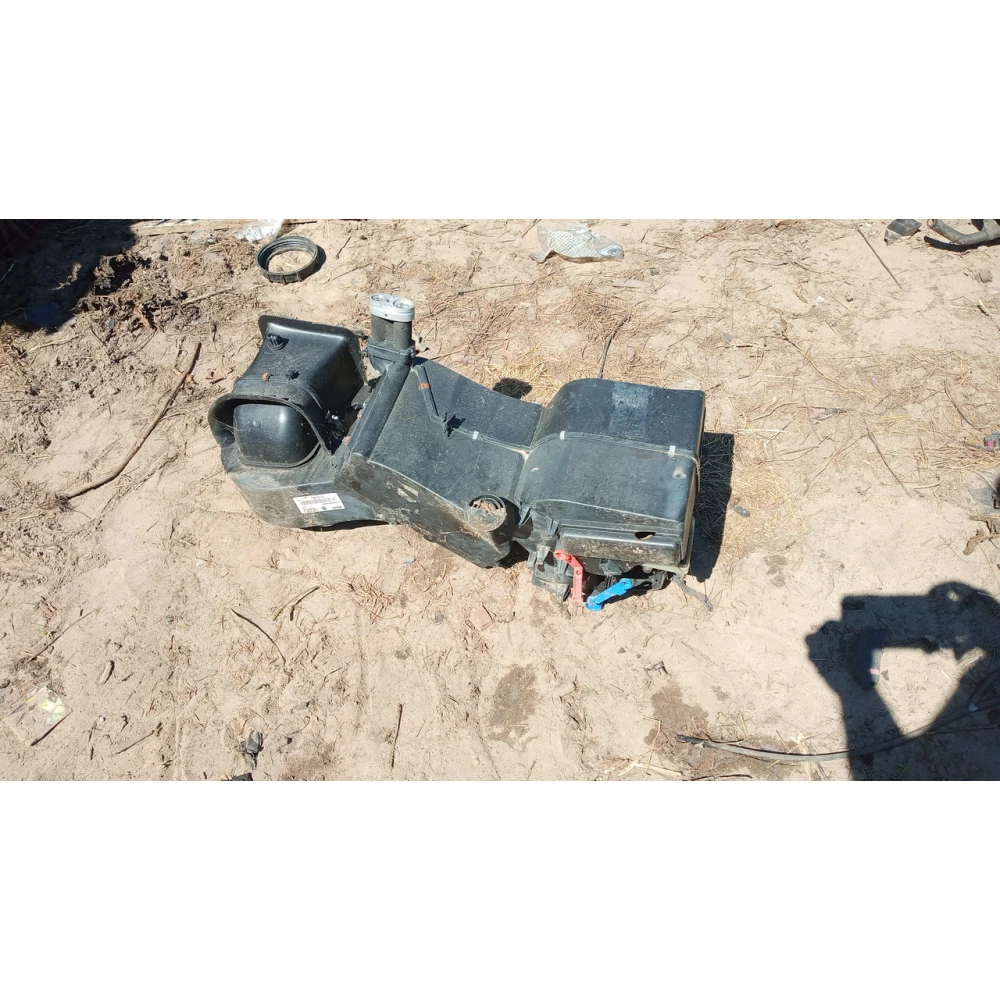 8D1820005j корпус печки Vw Passat B5