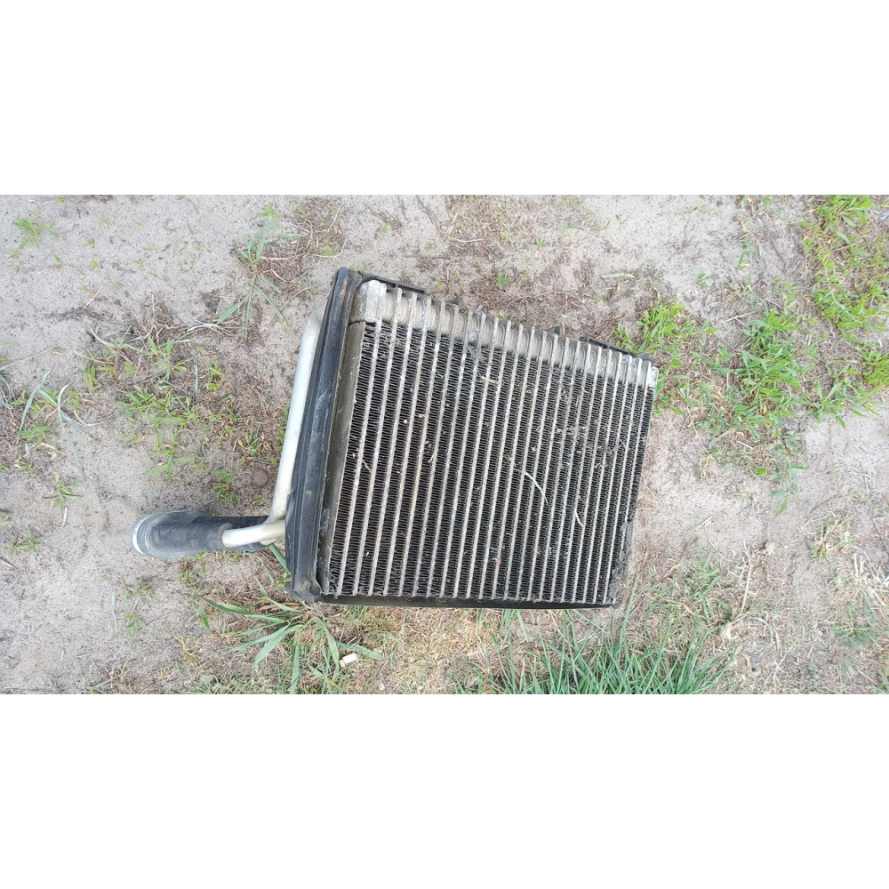 8d1820103d радиатор кондиционера Vw Passat B5