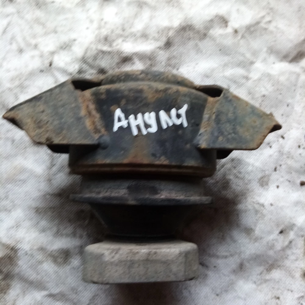 Подушка двигателя  Chery Amulet 1A00N7