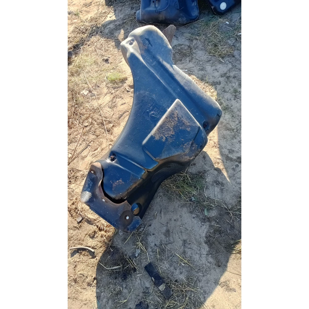 8A0201085 бак Ауди 80Б4