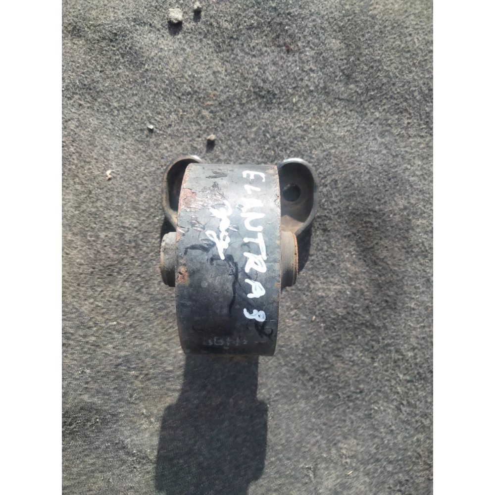 Подушка кпп HYUNDAI Elantra XD