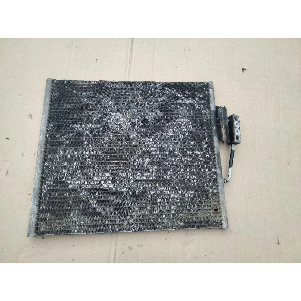 64538378438 радиатор кондиционера BMW E39