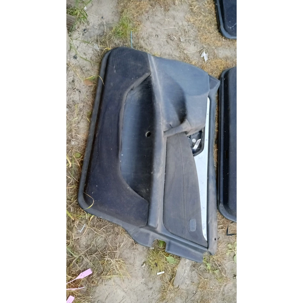 2107208462 передняя правая карта Mercedes Benz w 210