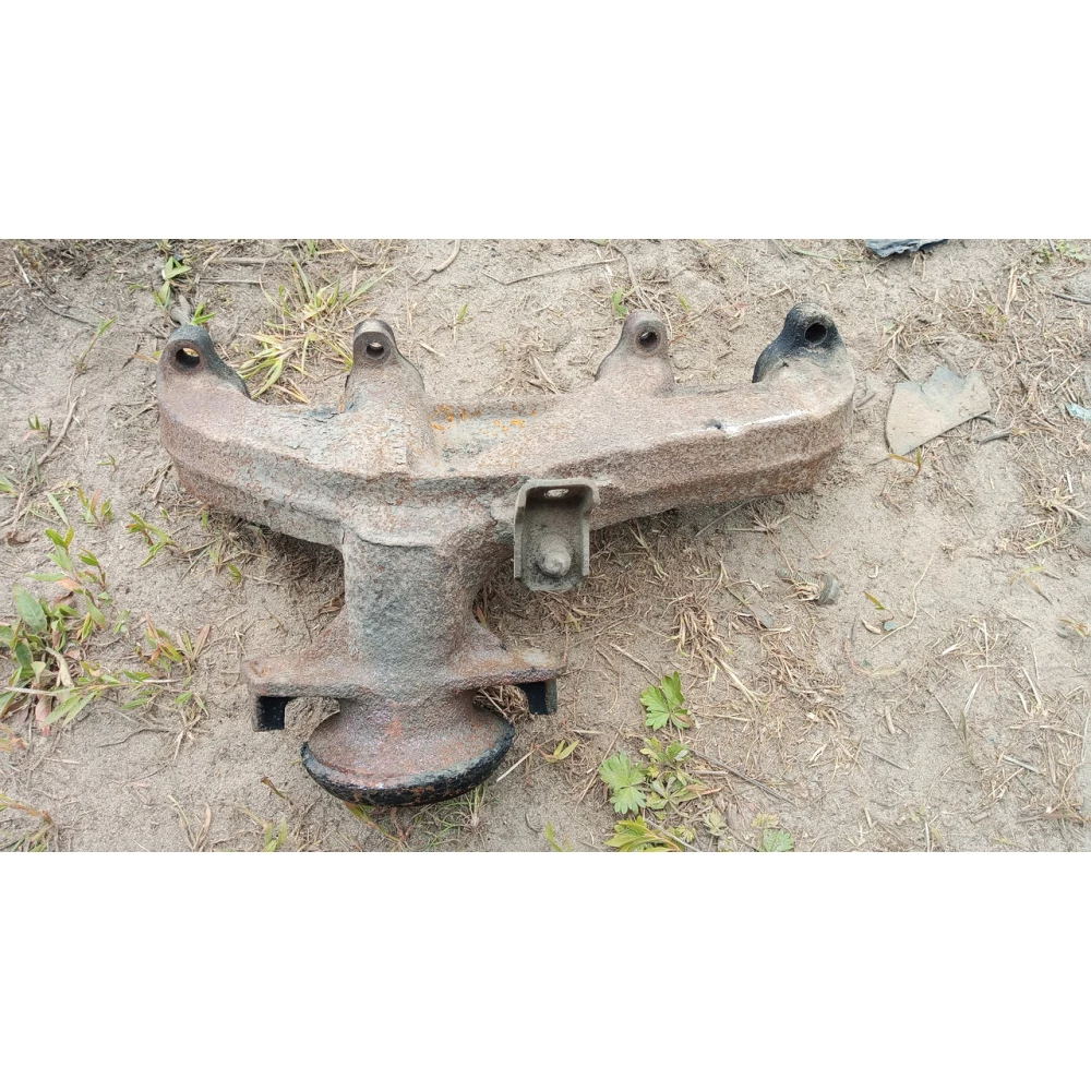 068179591g випускной колектор Vw Jetta 2 1.6D