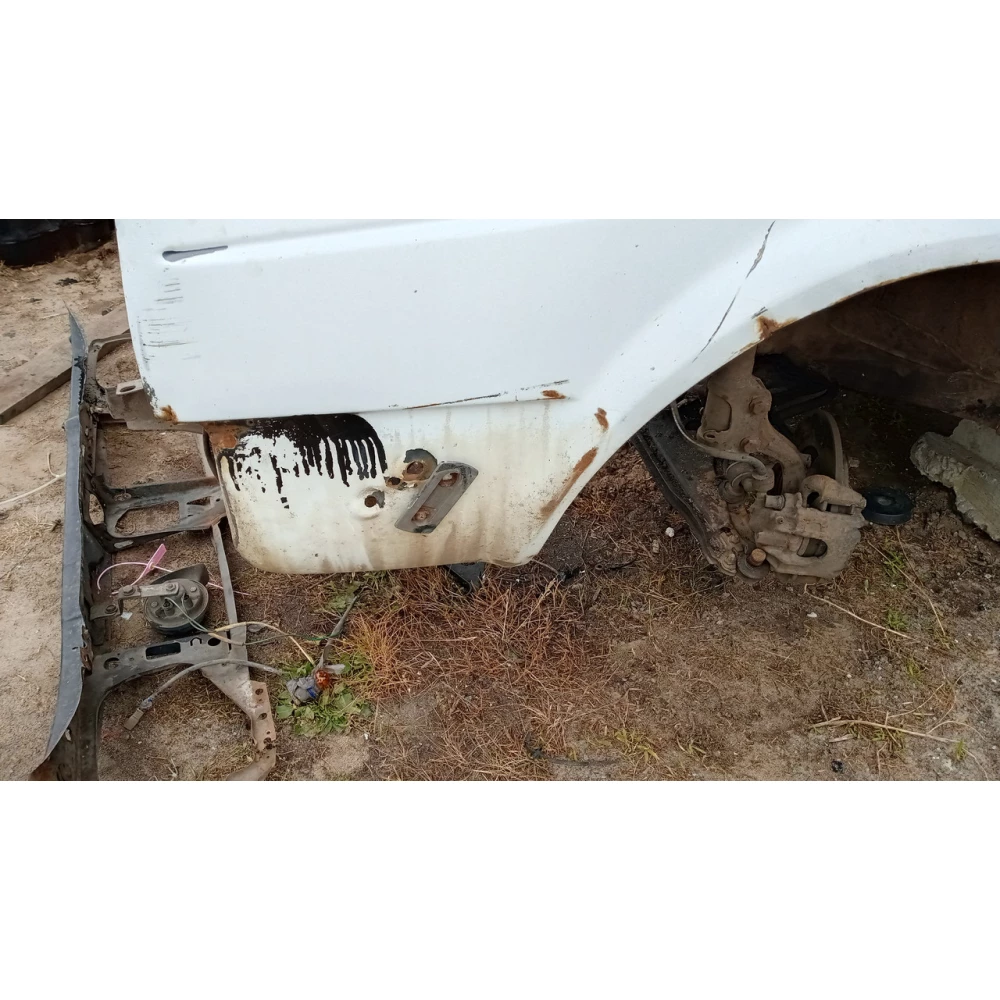 Левое крило Vw Jetta 2