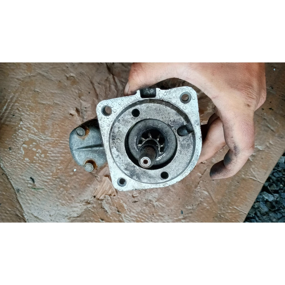 036911023 стартер Vw Vento 1.4