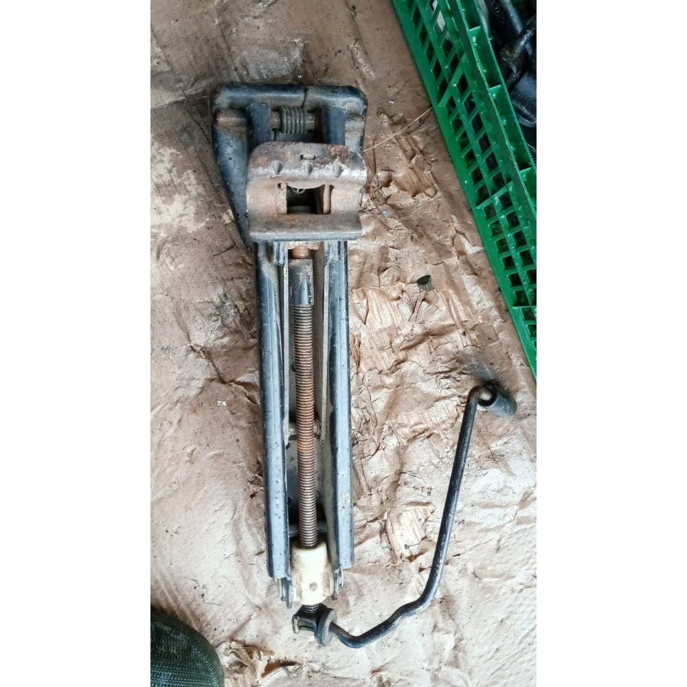 7M011031E донкрат Ford Galaxy 1