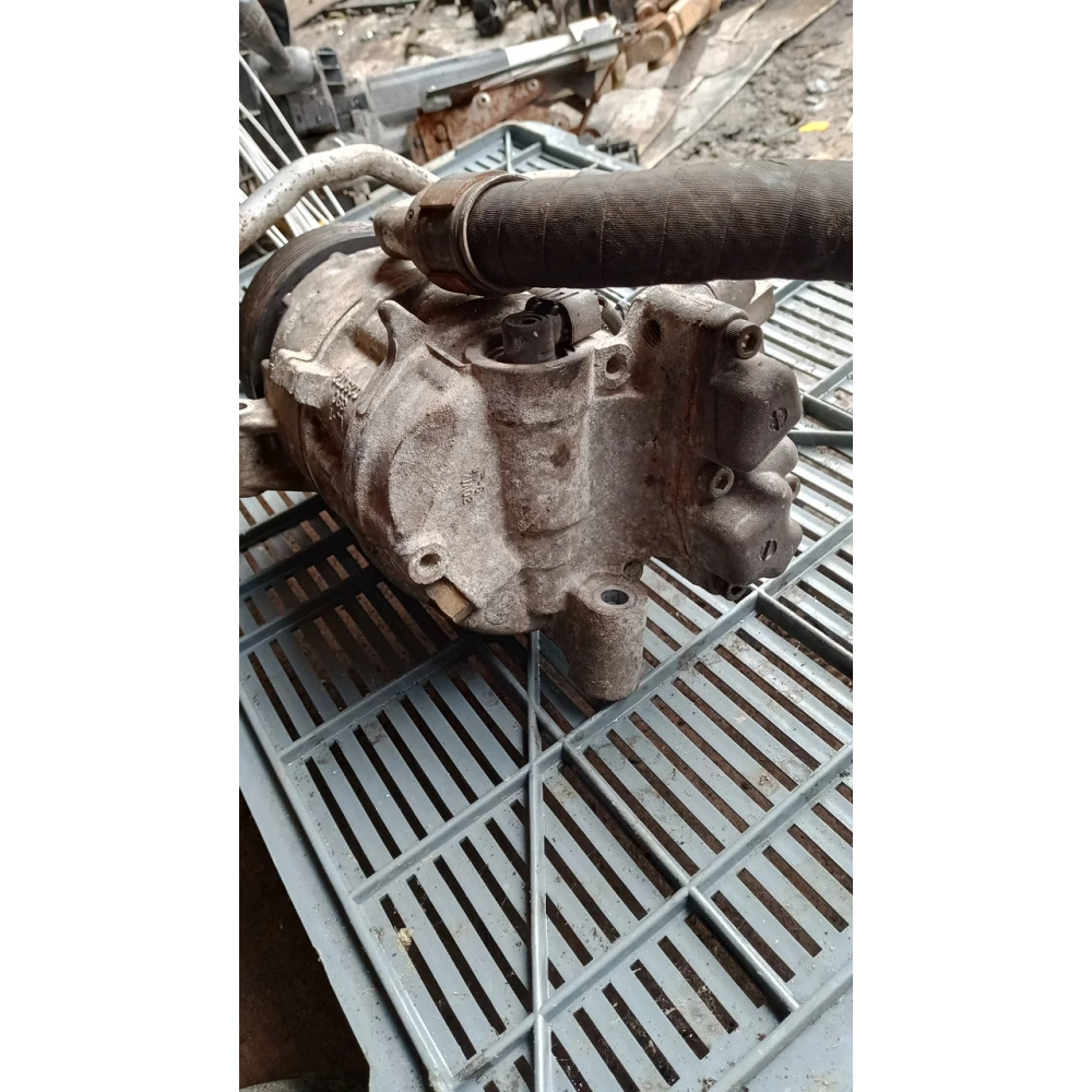 918279402 компрессор кондиционера  Bmw E36 1.6