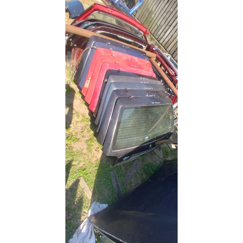 Кришка багажника VW Golf 3