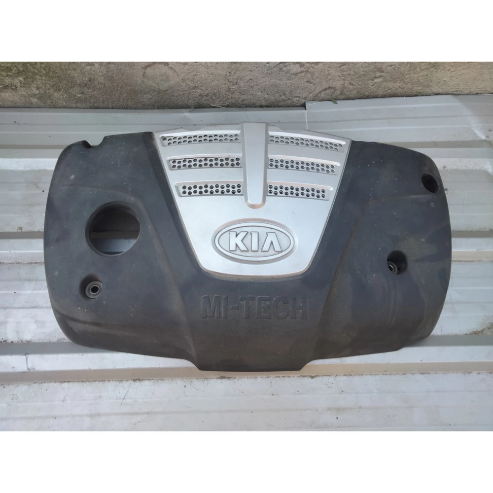 Декоративная крышка двигателя 1.6 16V бензин Kia Rio 1 2003—2005