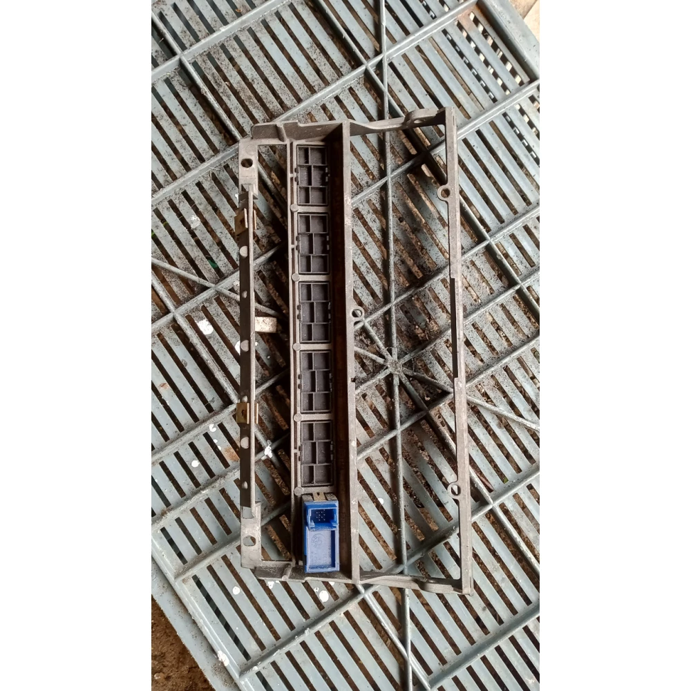 51168159690 рамка магнитоли Bmw E39