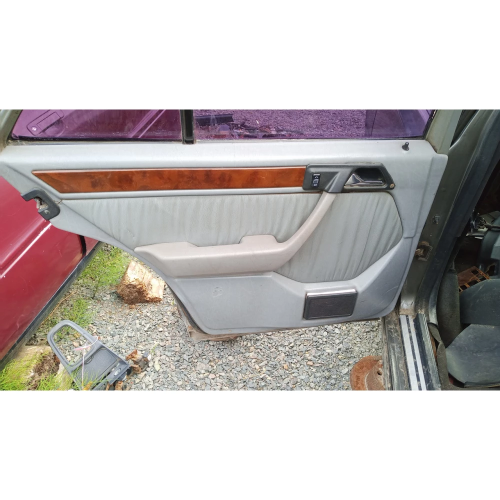 1247271670 дверние карти Mercedes Benz w 124
