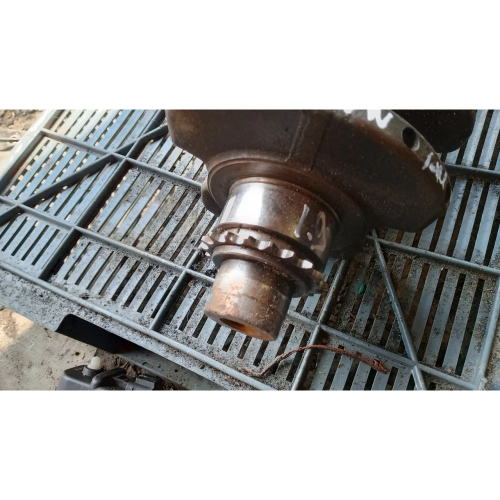 038105189B  коленвал Audi 1.9 TDI насос форсунка
