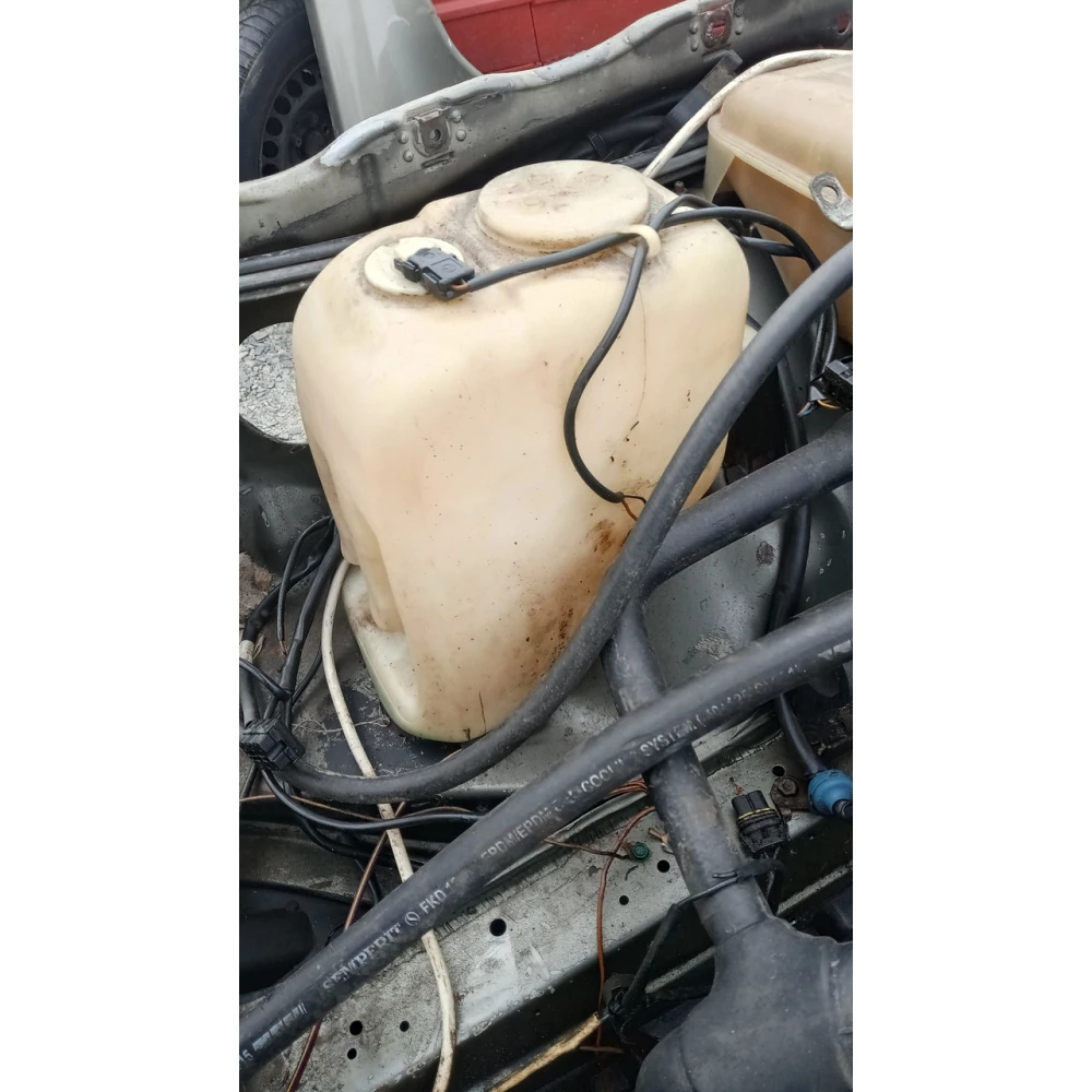 1248690072 бачок омивача Mercedes Benz w 124