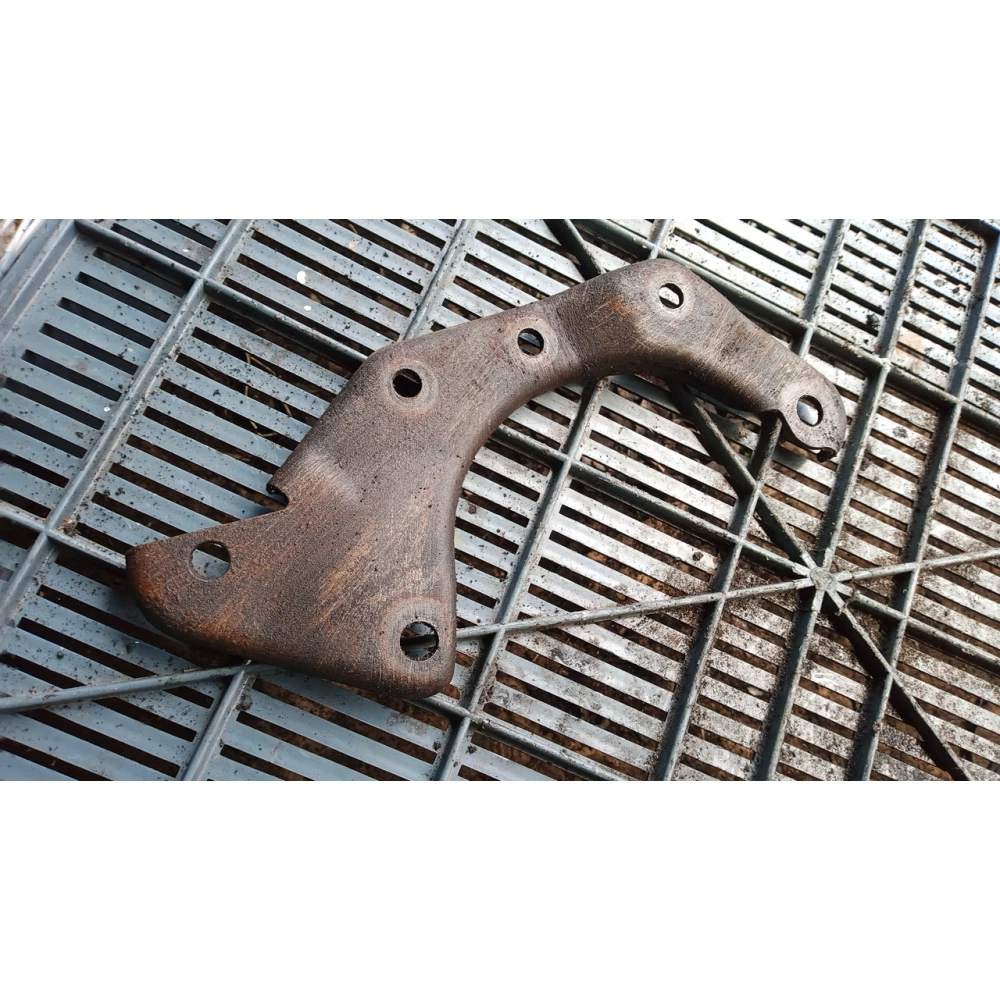 Кронштейн креплення генератор Mercedes Benz w 124