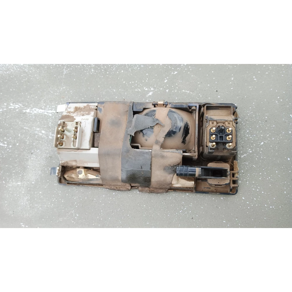 1248201301 плафон подсветки салона Mercedes Benz w 124