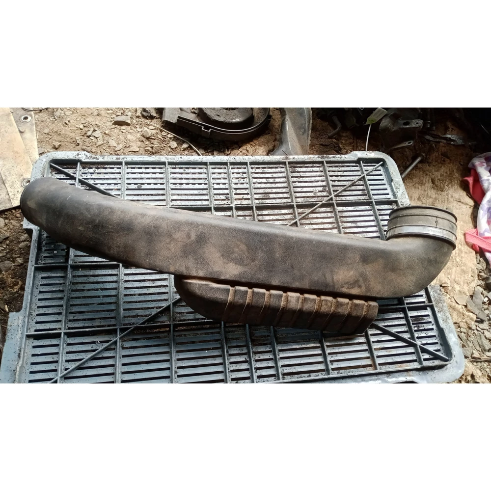 A6041400912 воздушний патрубок Mercedes Benz w 210