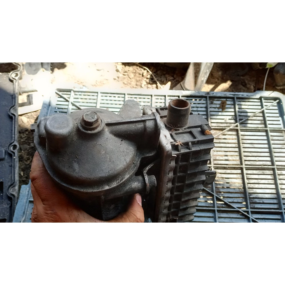 6750373316 корпус масляного фільтра Bmw E36