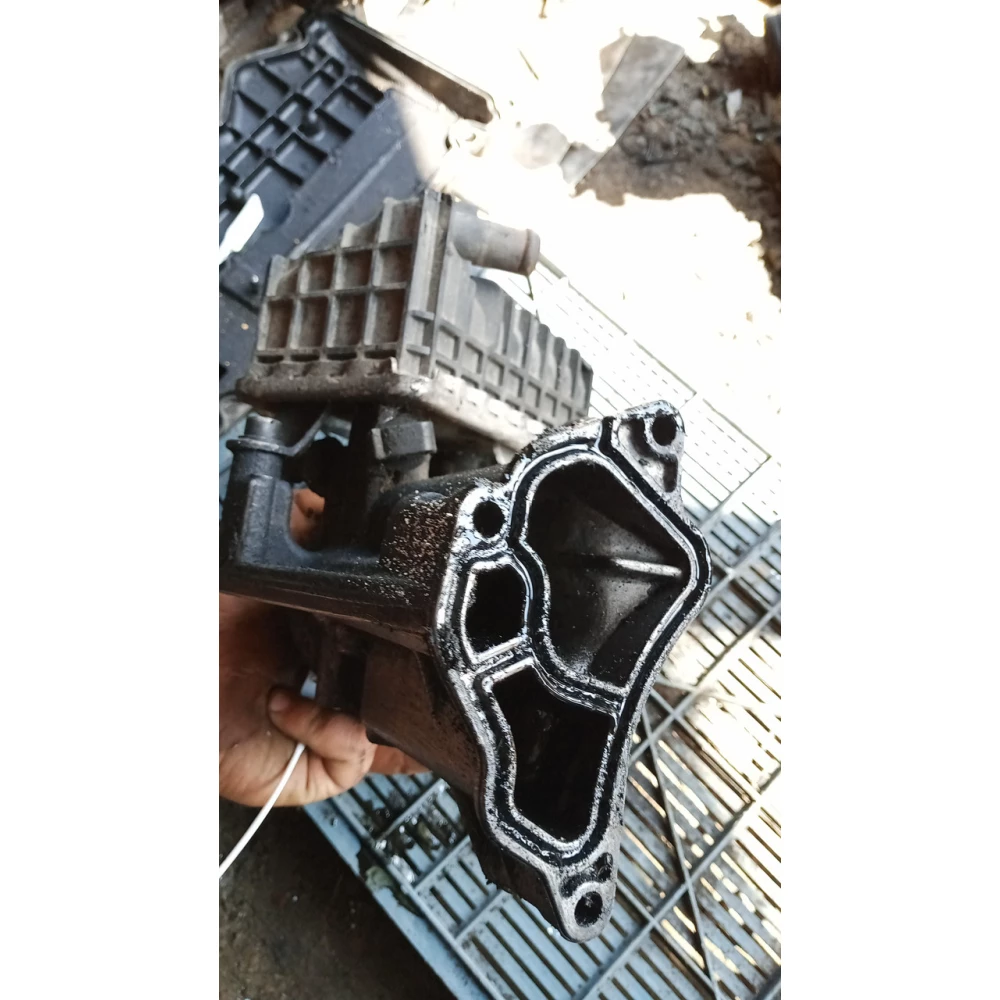 6750373316 корпус масляного фільтра Bmw E36