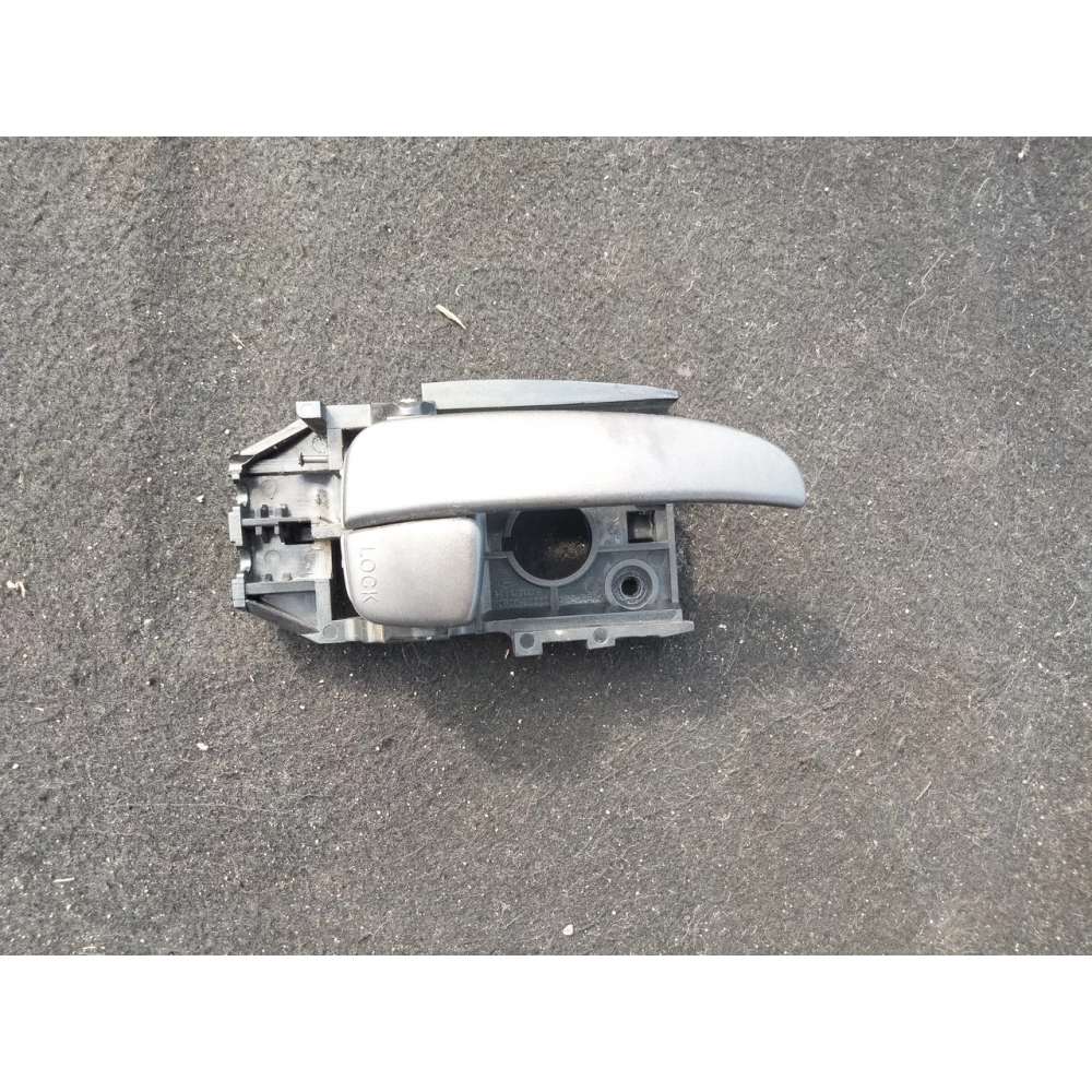 826202D000 ручка двери внутренняя передняя правая Xyundai Elantra XD 3