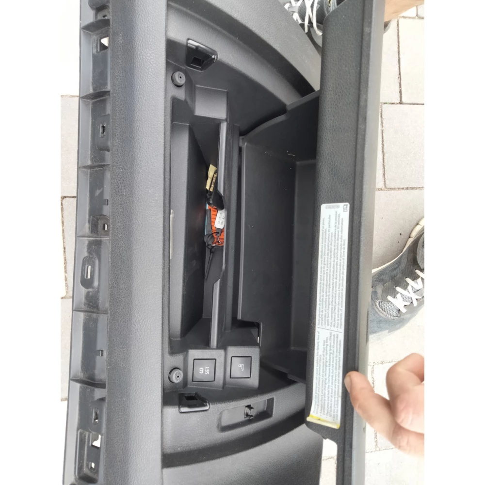 Перчаточный ящик, бардачок VW Passat b7 USA черн, 561-857-101-B-82V