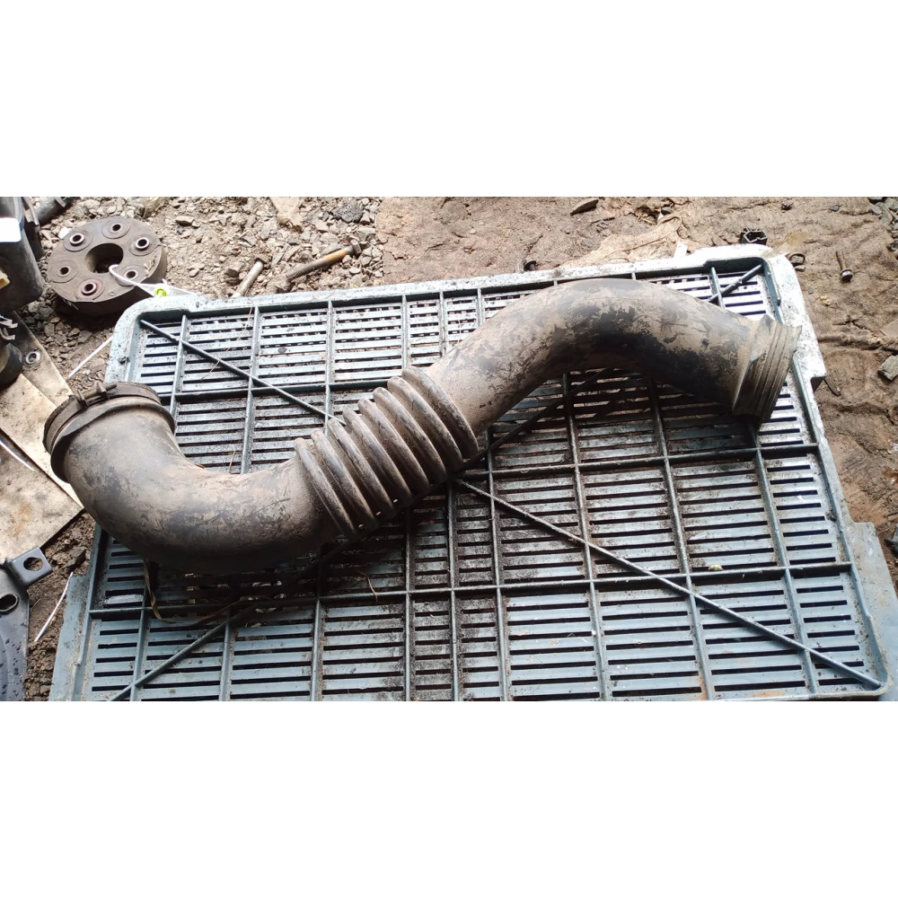 9015282182 патрубок воздушного фильтра Mercedes Benz Sprinter 2.3D