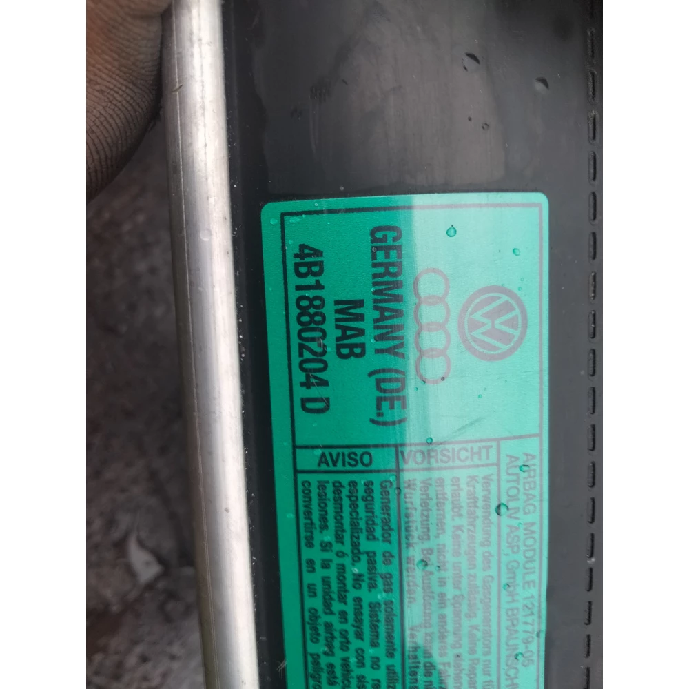 4B1880204D подушка безопасности пассажира Audi A6 C5