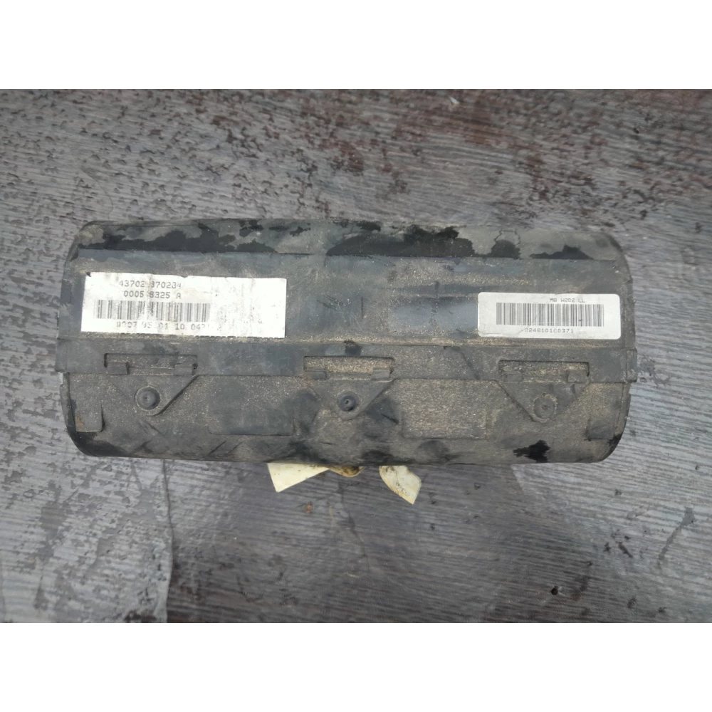 00052489D подушка безопасности пассажира Audi A6 C4