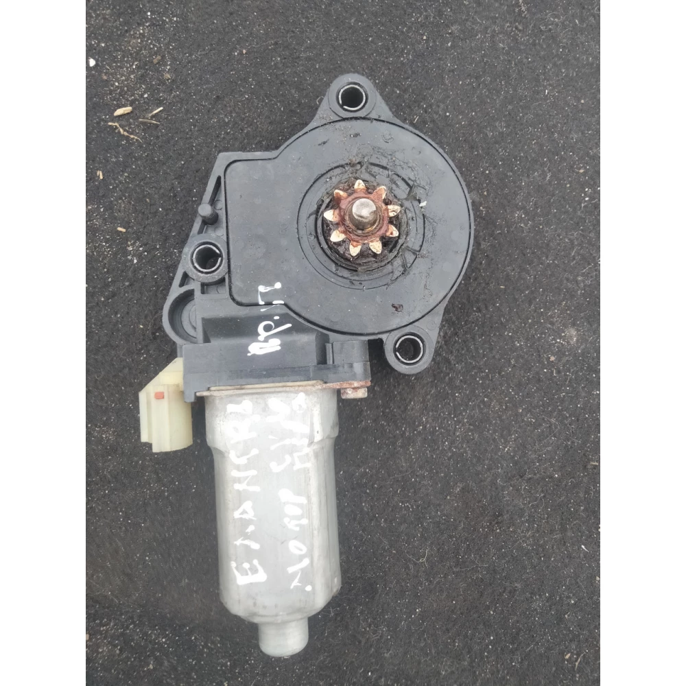 Моторчик стеклоподемника передний правый Xyundai Elantra XD 3