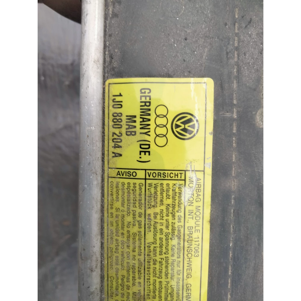1J0880204A подушка безопасности пассажира Skoda Octavia tour Golf 4 Bora Audi A3