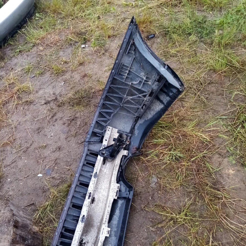 Задний бампер Audi А4В5 код 8058077368