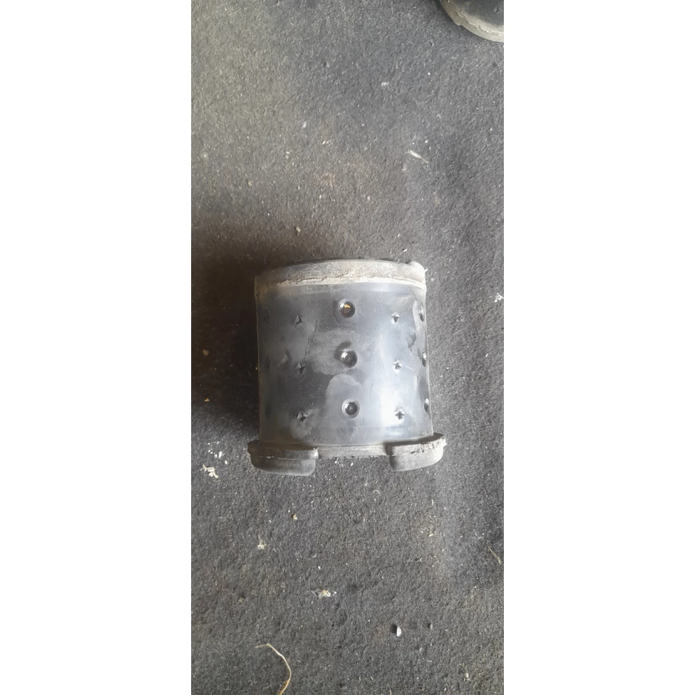 33311091422 саленблок заднего подрамника BMW E39