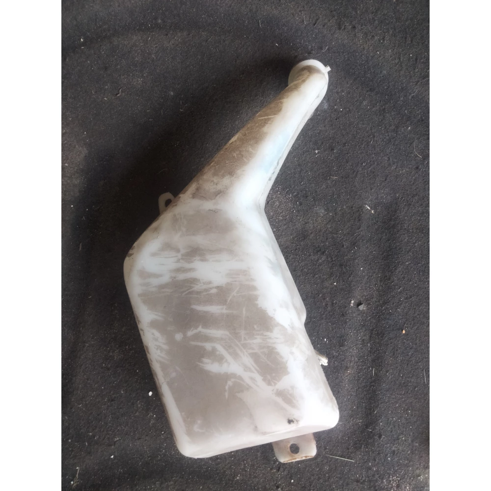 83BG17618CA бачок омывателя Ford sierra