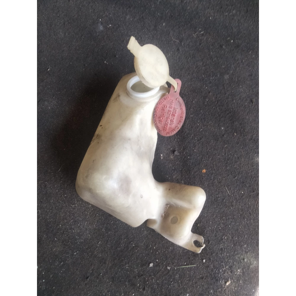 61668361443 бачок омывателя стекла BMW E39