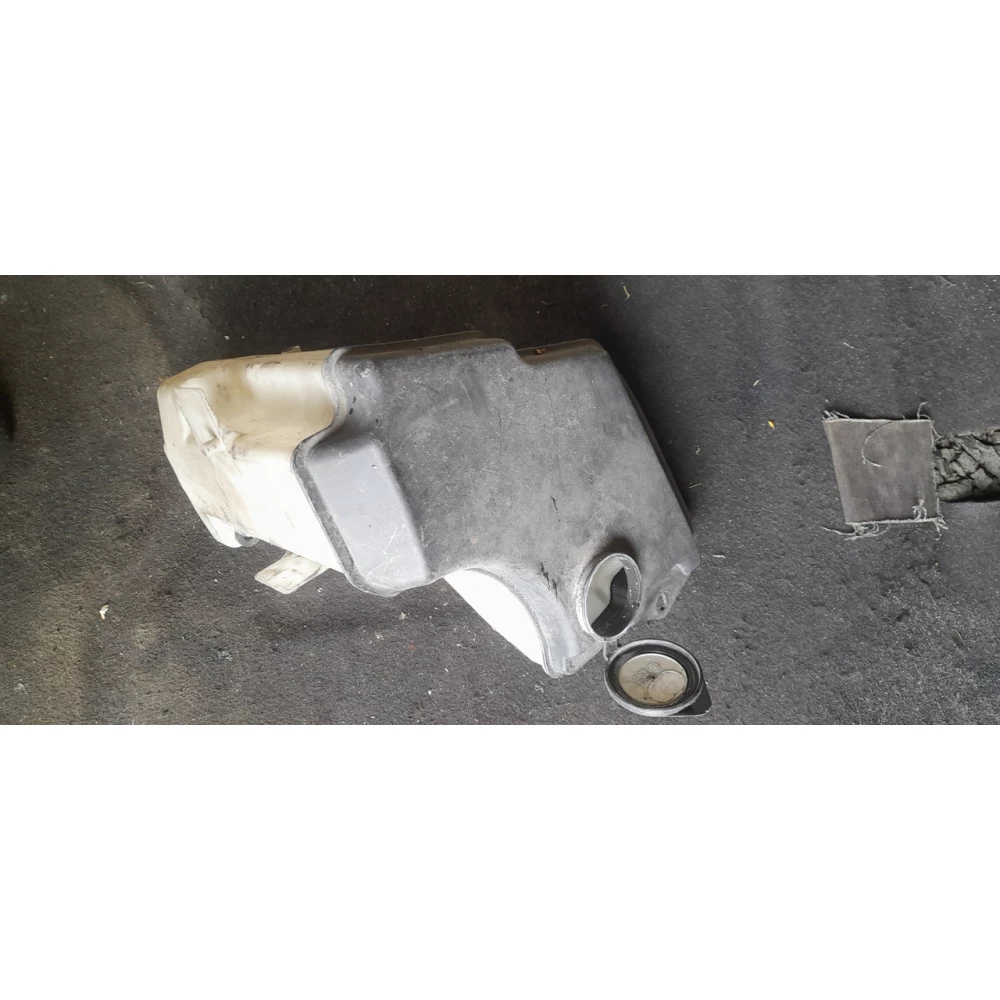 61667007970 бачок омывателя лобового стекла BMW E46