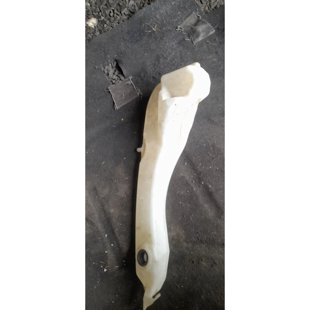 7701707046 бачок омывателя лобового стекла Renault Megane 1