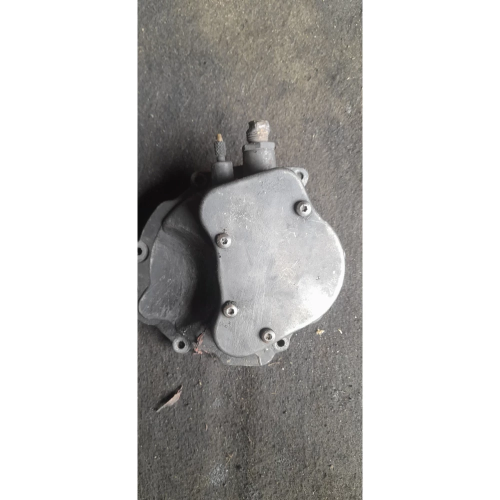 0002302865 корпус вакуумного насоса Mercedes Benz 3.0D