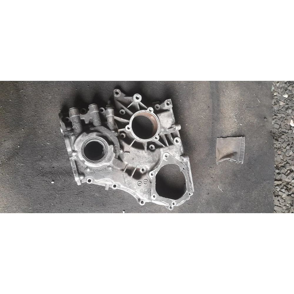 9129048 передняя крышка двигателя. масляный насос Opel 2.0-2.2