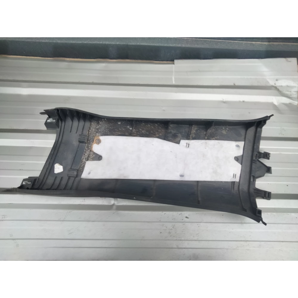 VAG обшивка стойки права и левая VOLKSWAGEN PASSAT B7 USA 3C8867292 3C8867291