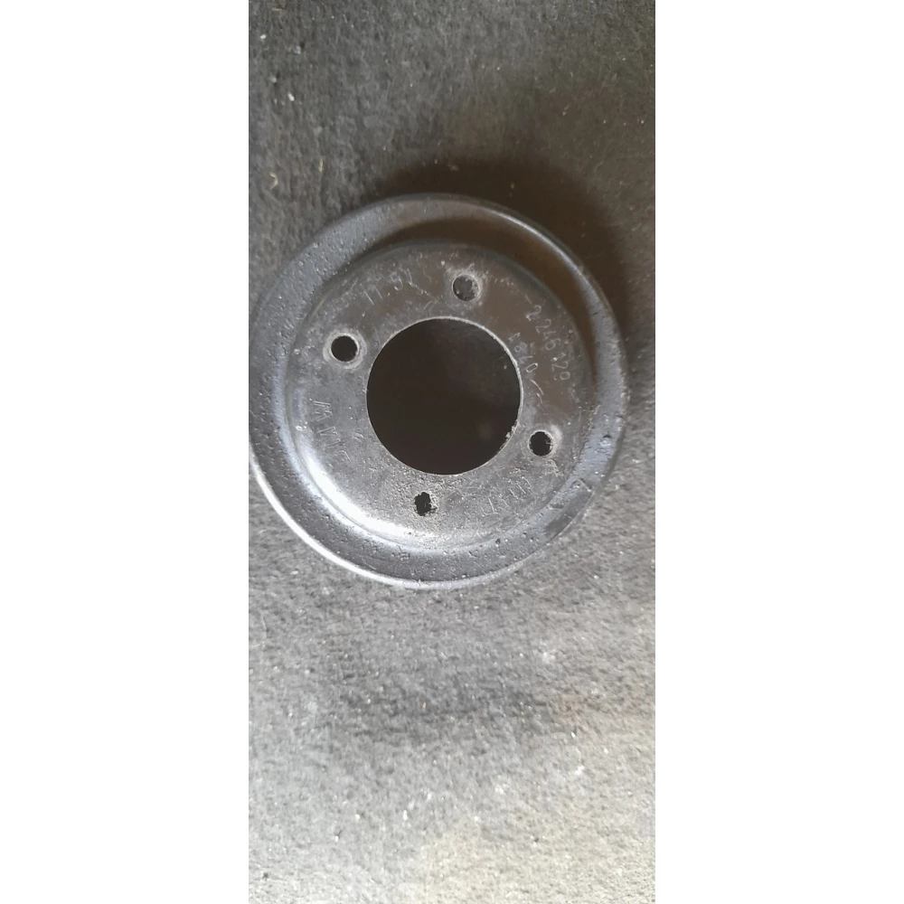 2246129 шкив помпы BMW E39 M51 2.5 tds