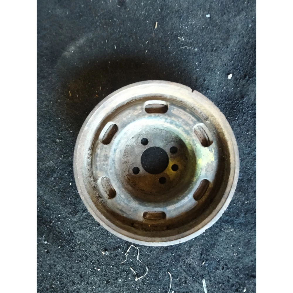 058105251A шкив коленвала Audi A4 B5 Passat B5 1.8