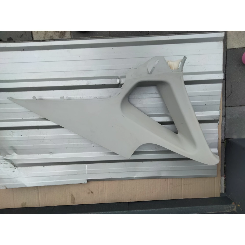 Обшивка стойки задней левой и правой верхняя VOLKSWAGEN PASSAT B7 USA  561-867-287-C , 561-867-288-C