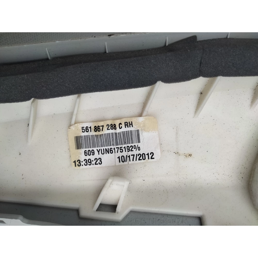 Обшивка стойки задней левой и правой верхняя VOLKSWAGEN PASSAT B7 USA  561-867-287-C , 561-867-288-C