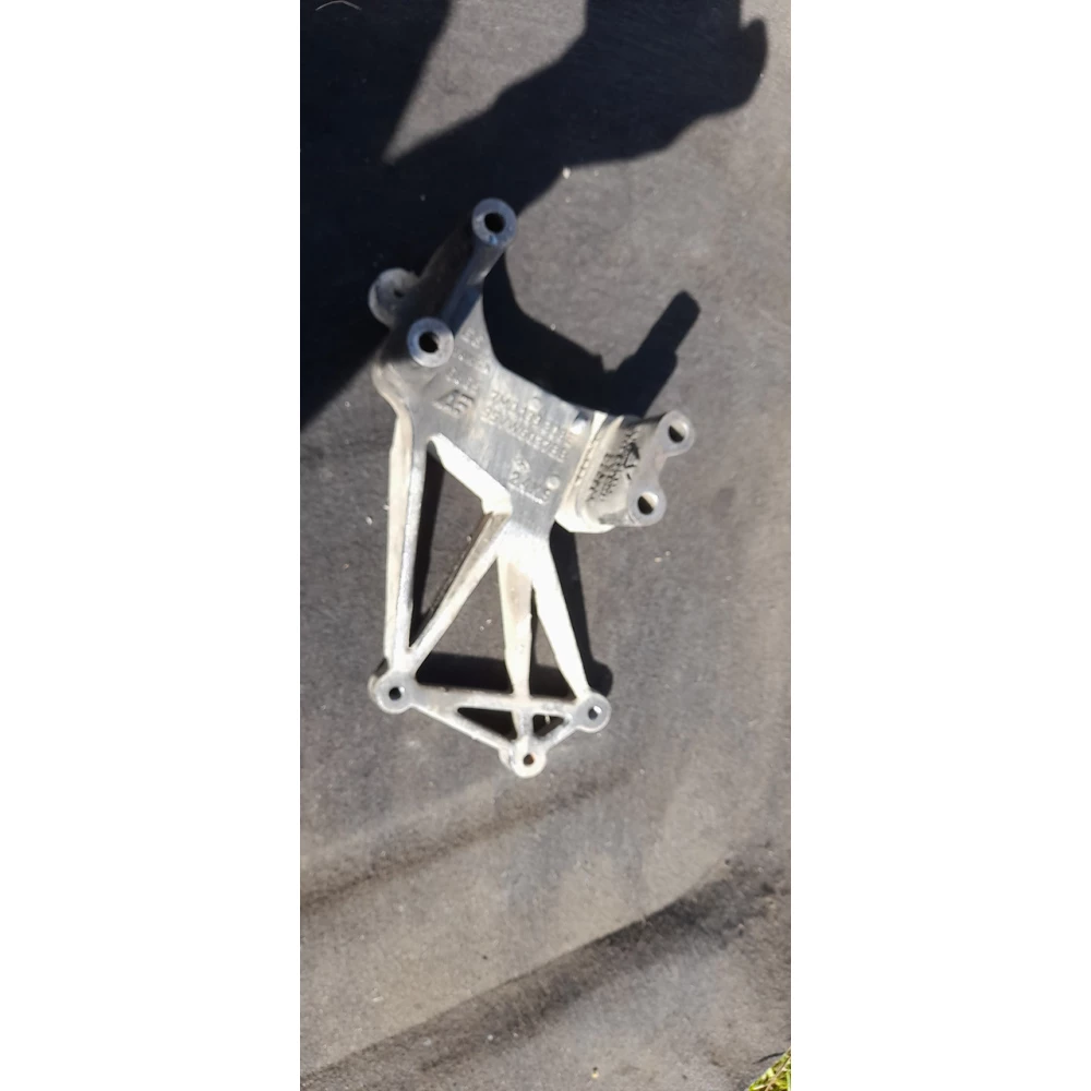 95VW6037BB кронштейн двигателя  правый Volkswagen Sharan 1.9TD