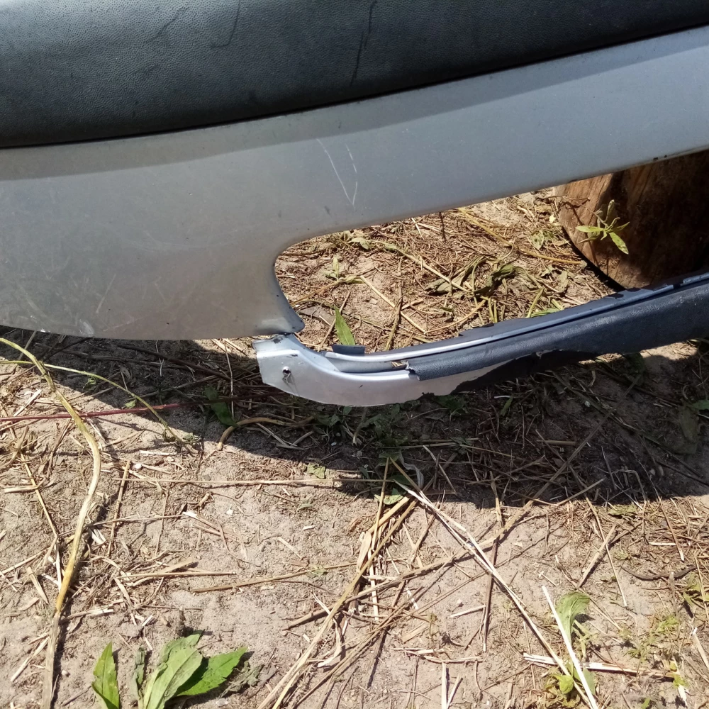 Передний бампер VW Passat b5 3В0810971